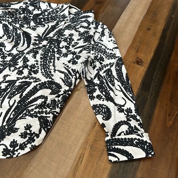 Chico’s SZ 0.5 No Iron Shirt - Picture 8 of 11